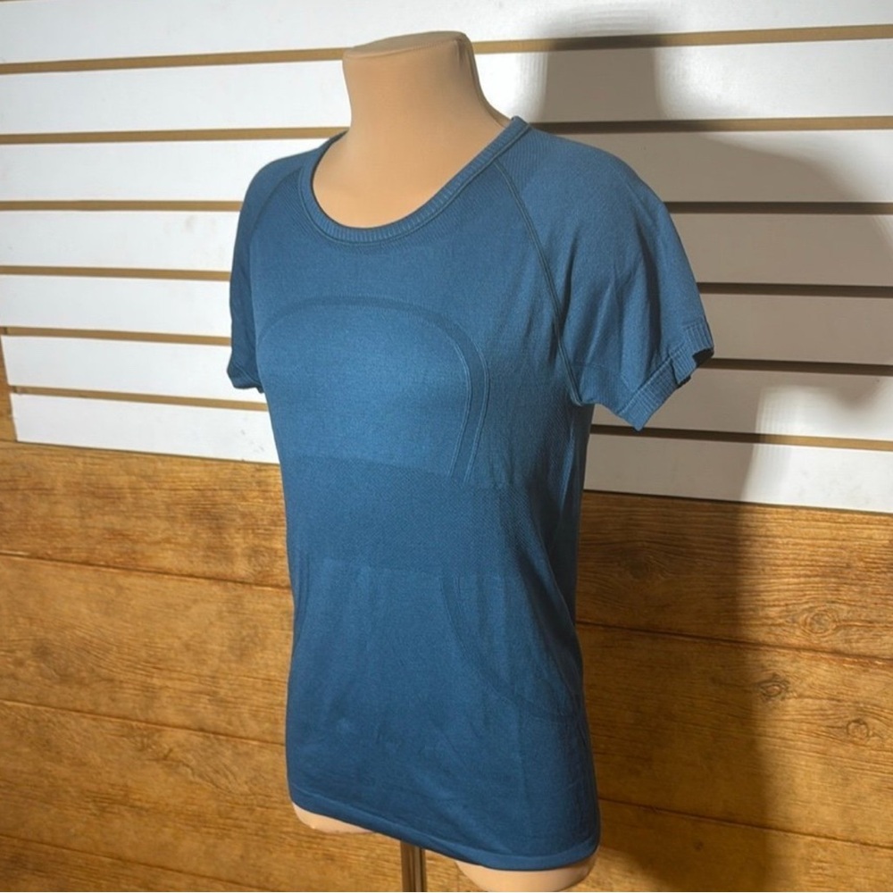 lululemon athletica Blue Short Sleeve Tee NWT